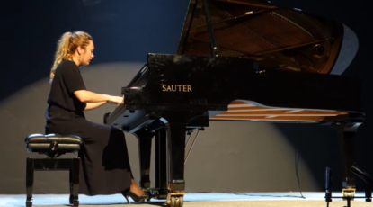 Screenshot 2022-07-11 at 23-17-54 Sarah Margaine joue Schumann Davidsbündlertänze (extrait)